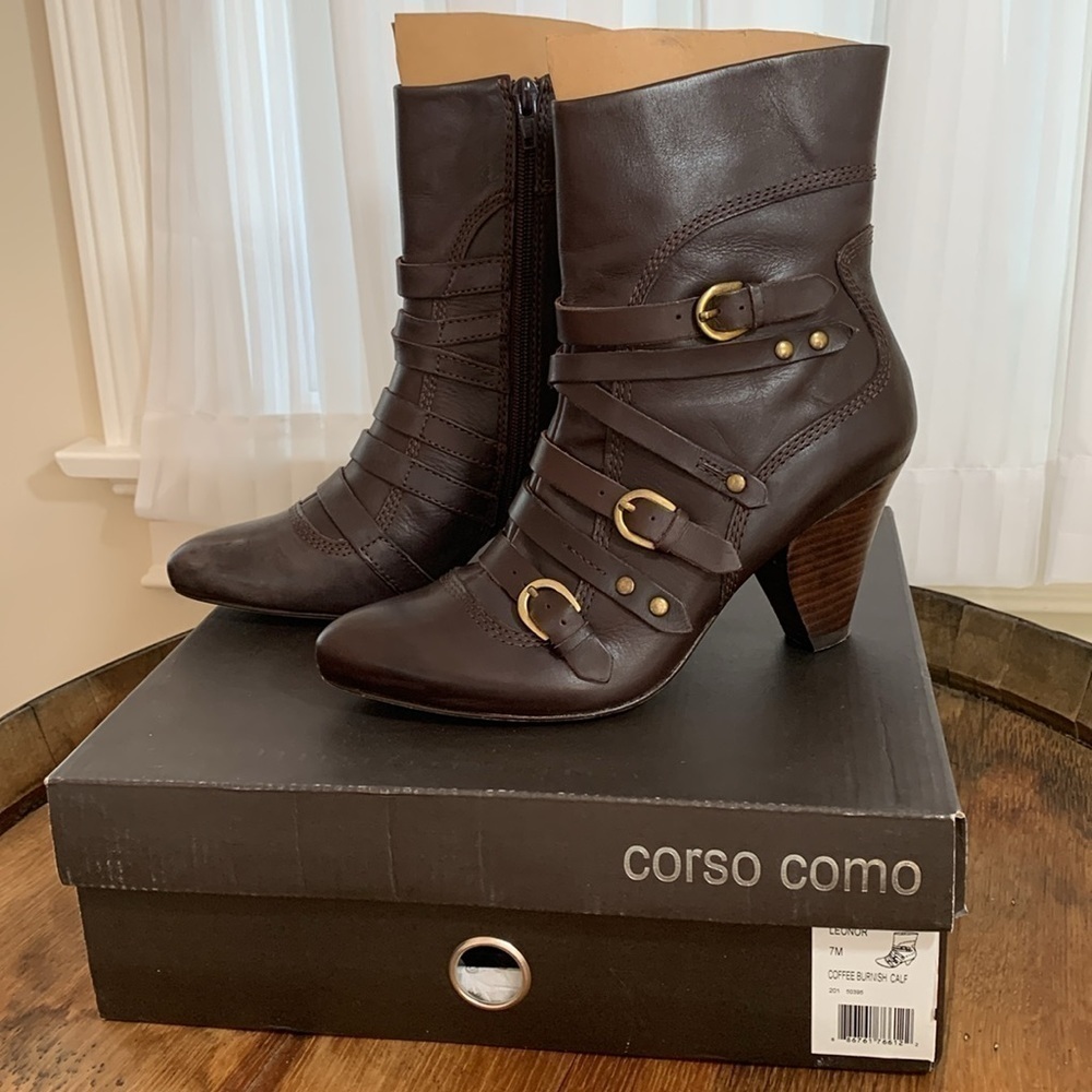Corso Como | Leonor Brown Coffee Burnish Calf Wood Stack Heel Buckle Booties 7M